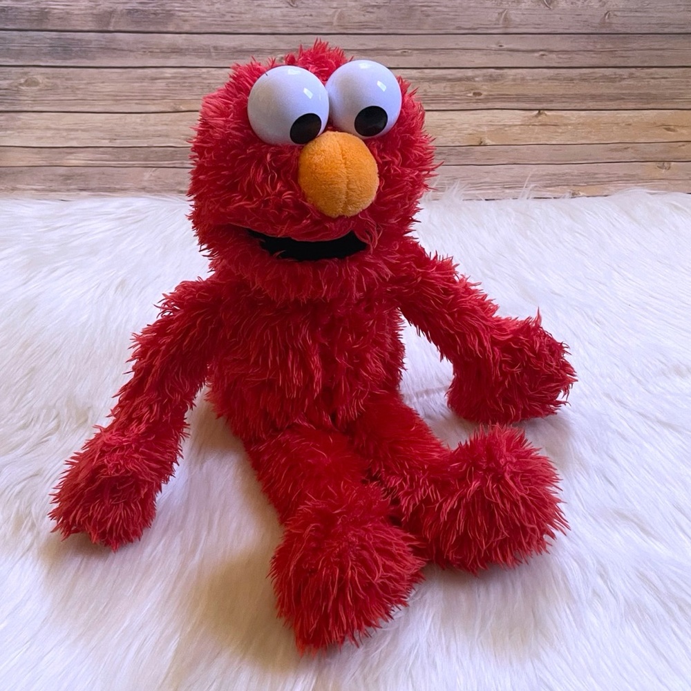 Hasbro Sesame Street Play All Day Interactive Elmo - Picture 3 of 13